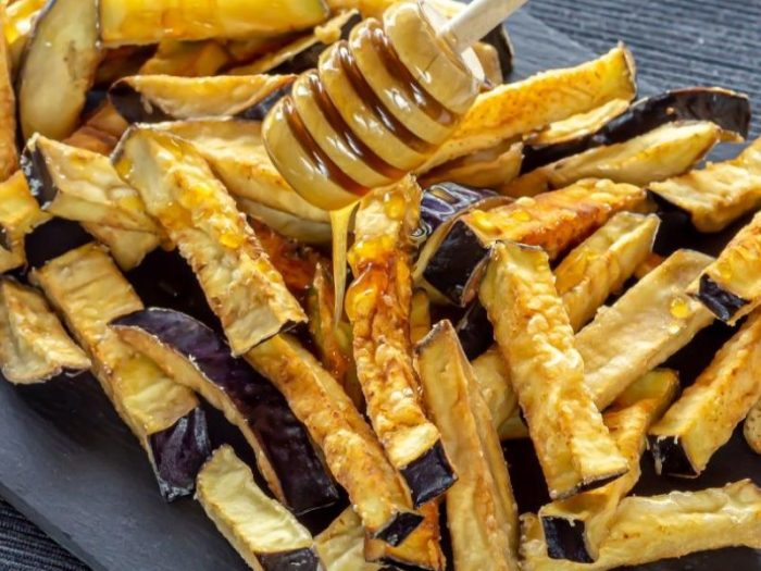 Berenjenas fritas con miel de caña