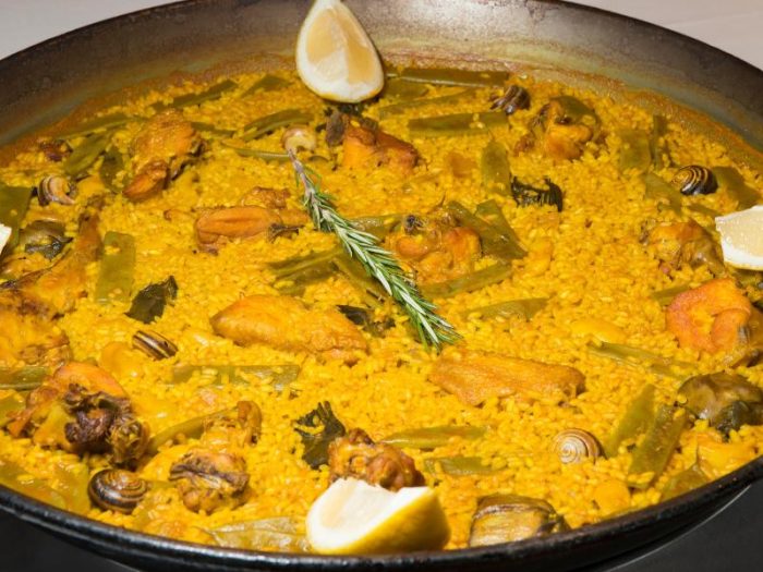 Paella valenciana
